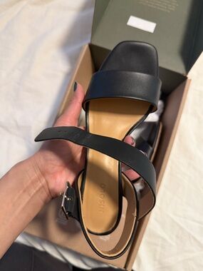 Black Leather Square-Toe Sandals - Women